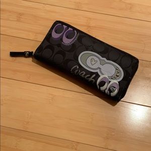 Coach Poppy zippered wallet